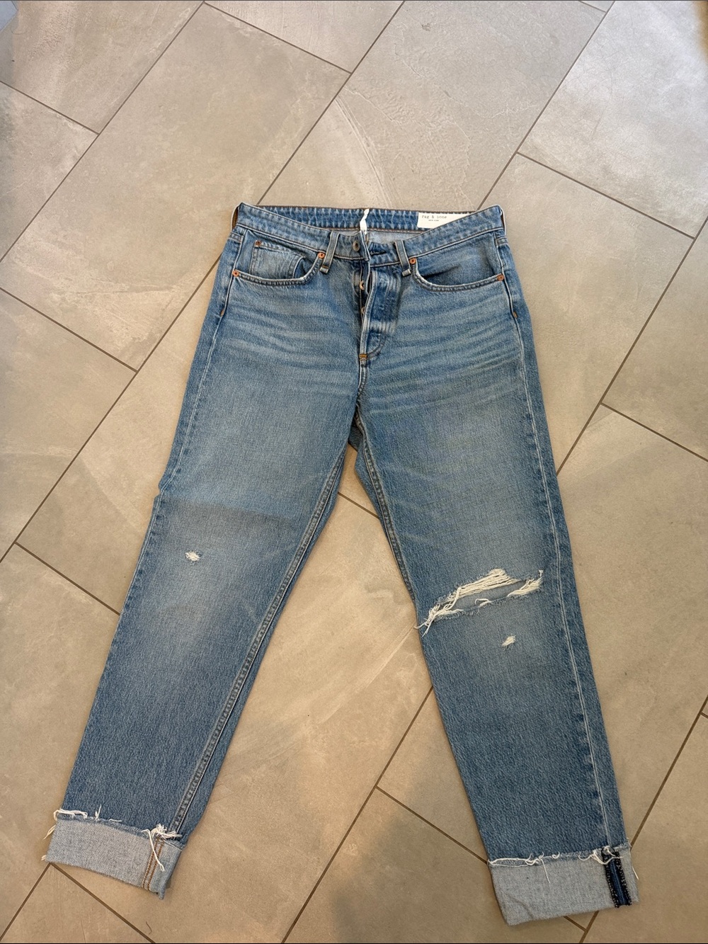 Rag & Bone Woman’s Rosa Midrise boyfriend Distressed Light Blue Straight Jeans